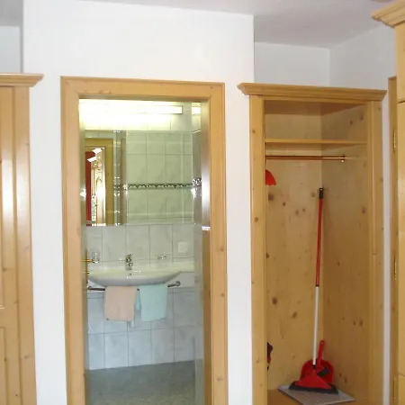 Chasa Valetta זאמנאון