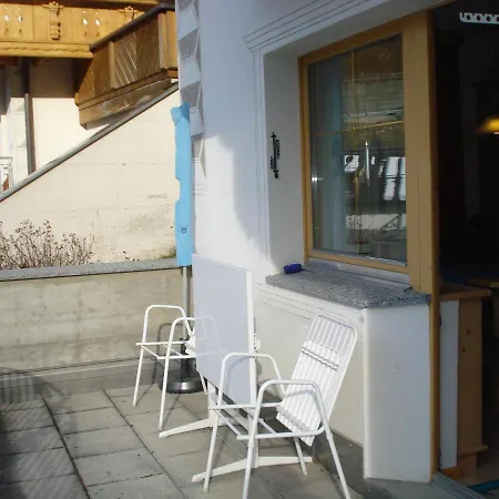 Chasa Valetta דירה