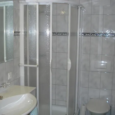 Chasa Valetta זאמנאון