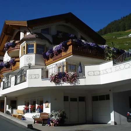 דירה Chasa Valetta *