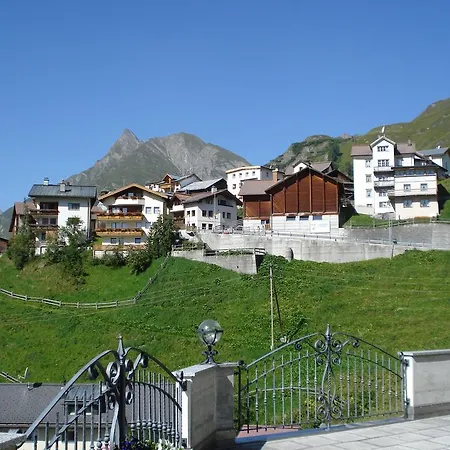 Chasa Valetta * זאמנאון