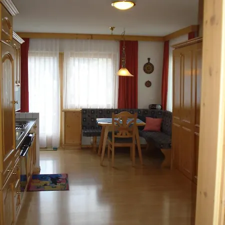 아파트 Chasa Valetta 삼나운